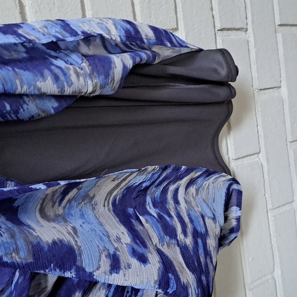 Maggie Barnes Blue/Gray Sleeveless Lined Beaded Neckline Formal Dress. Sz 5X - Picture 6 of 8